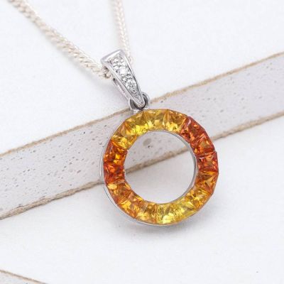 HANNAH SUNSET SAPPHIRE & DIAMOND PENDANT IN 18K GOLD