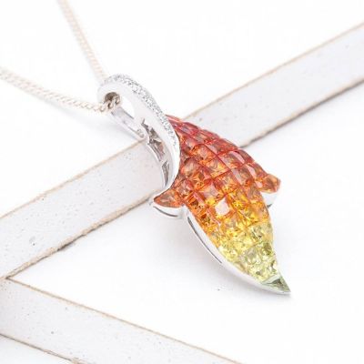 CATHERINE SUNSET SAPPHIRE & DIAMOND PENDANT IN 18K GOLD